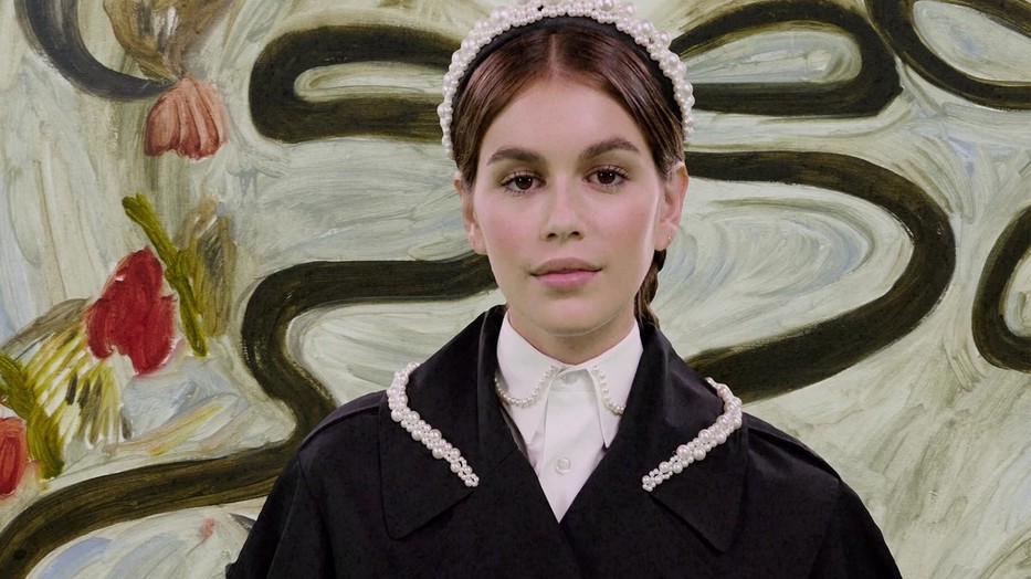 Kaia Gerber az H&M x Simone Rocha AR kampányában