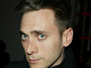 Hivatalos: nem Hedi Slimane a Saint Laurent Paris vezetője többé