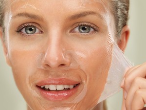 Nem hiányozhat ez a 3 kémiai hámlasztó a fürdőszobádból!