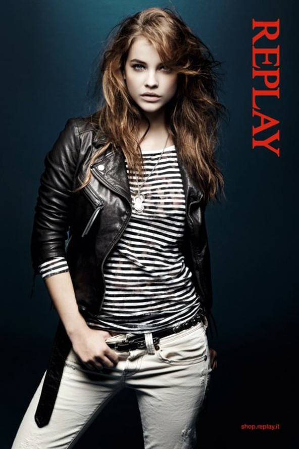 Palvin Barbi a Replay kampányában