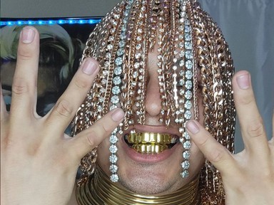 Új trend lesz az aranylánc haj?