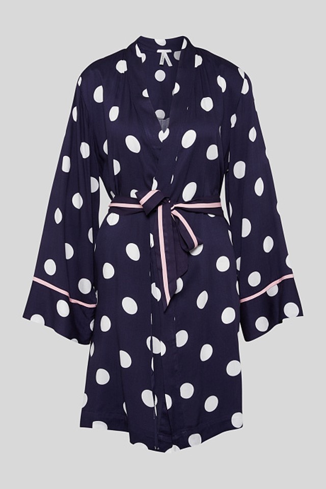 Új kötelező darab született: a köntös az új blézer