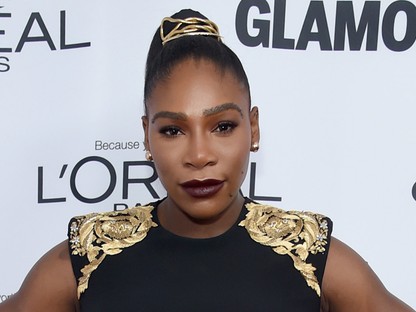 ÁLLJ! Serena Williams kristályokkal kirakott menyasszonyi Nike cipőjét LÁTNOD KELL