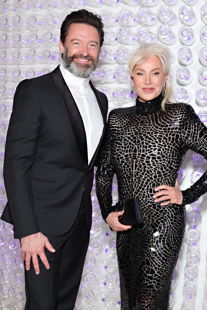 Hugh Jackman és Deborra-Lee Furness között 13 év a korkülönbség, és több mint 25 évig éltek boldog házasságban. Bár a pár azóta külön utakon jár, több mint két évtizedes házasságuk a bizonyíték rá, hogy a kor valóban csak egy szám.