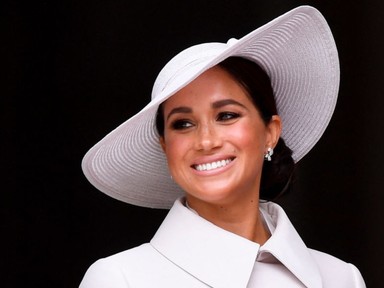 Meghan Markle épp letaszítani készül Katalin hercegnét a trónról