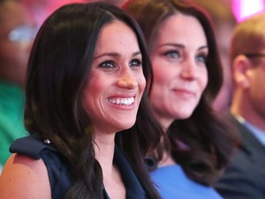 Micsoda gyémántok: Katalin hercegné és Meghan Markle drágakövekben úsztak Károly herceg szülinapján