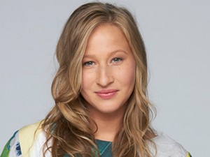 Tenki Réka gyönyörű ruhájának fontos üzenete volt a GLAMOUR Women of the Year gálán