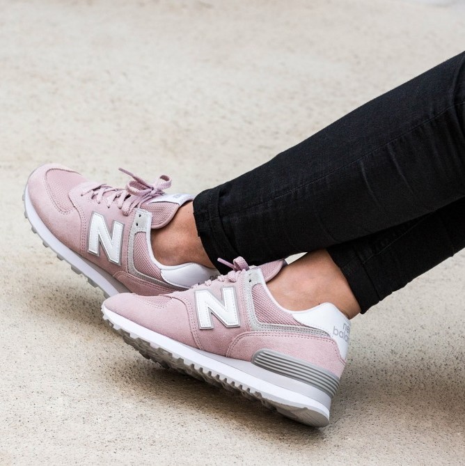 NIKE New Balance, 28 990 Forint, GLAMOUR-napokon 23 192 Forint