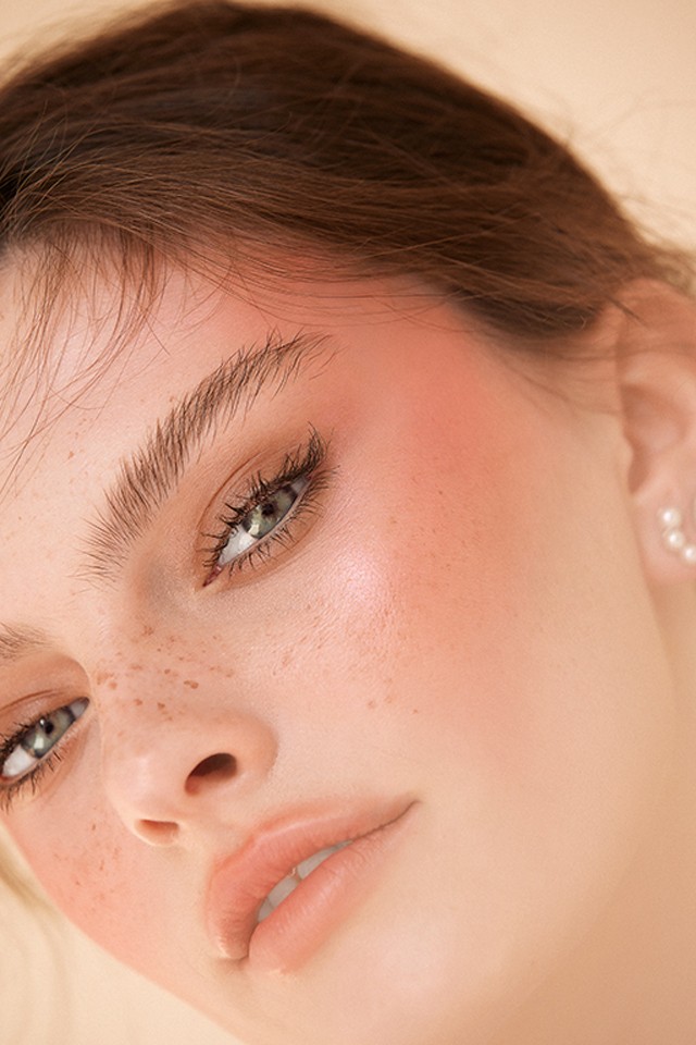 Get the Look: Így készítsd el a tökéletes romantikus sminket Valentin-napra!