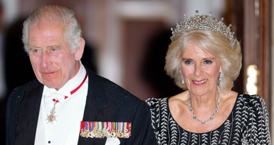 Álomszép Kamilla királyné ebben a tiarában, de nem Károly előtt tiszteleg vele