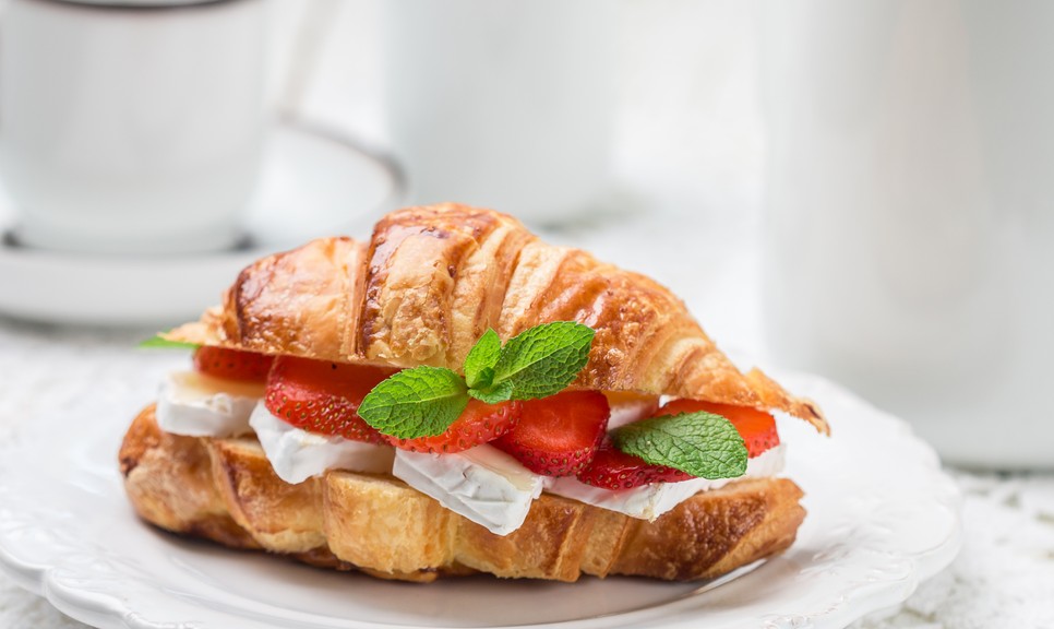Indítsd a napod ezzel a két ínyenc falattal! A croissant tökéletes szendvicsalap
