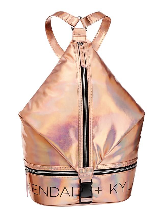 Imádni fogod: A DEICHMANN piacra dobja második exkluzív táskakollekcióját Kendall és Kylie Jennerrel