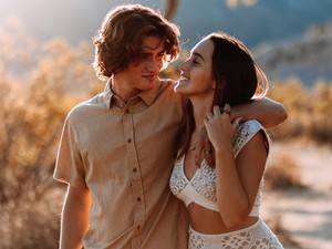 Lehettek együtt boldogok, ha teljesen más a szeretetnyelvetek? Szakértő válaszol