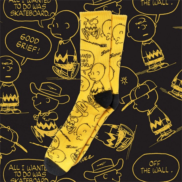 Zokni 2990 Ft, GLAMOUR-napokon 2390 Ft