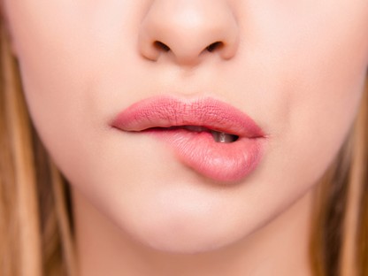 Folyton cserepesek az ajkaid? Ezekkel a termékekkel rendbe hozhatod!