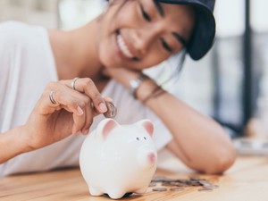 Miért folyik ki a pénz a kezünk közül? A válasz és a megoldás is egyszerűbb, mint gondolnád!