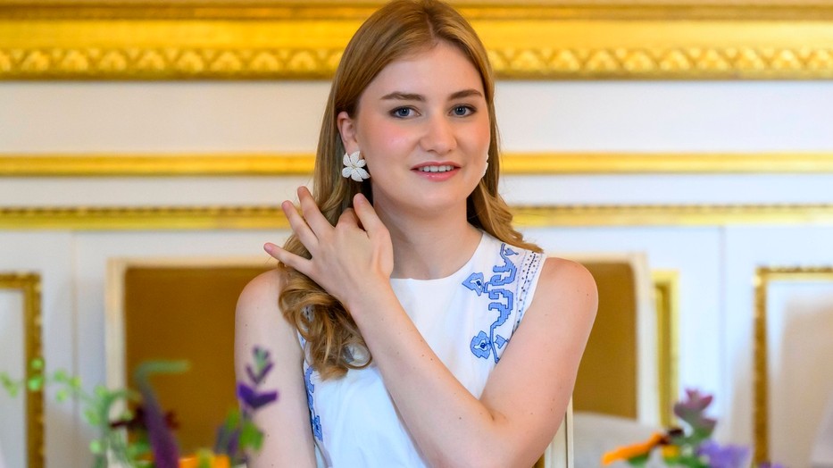 A 18 éves belga hercegnő fotója óriási port kavart