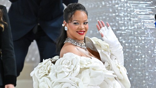 Rihanna második babája elképesztően édes családi fotókon debütált