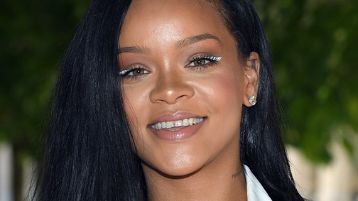 Rihanna gyönyörű koszorúslány volt barátnője esküvőjén