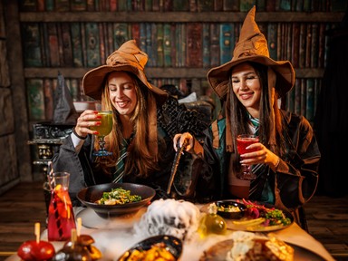 Lépj be Roxfortba a GLAMOUR-ral, és nyerj 40 ezer forintos vacsorát a THE MAGIC 2-be!