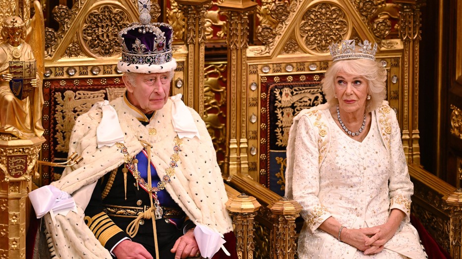 Szájról olvasó leplezte le, mi történt Károly király és Kamilla királyné között a koronázáson