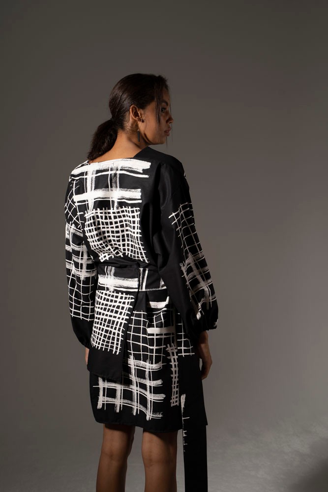 A táblán a krétavonalakat idézi a Printa új kollekciójának ezen mintája. Egyszerre modern, elegáns, kölönleges!