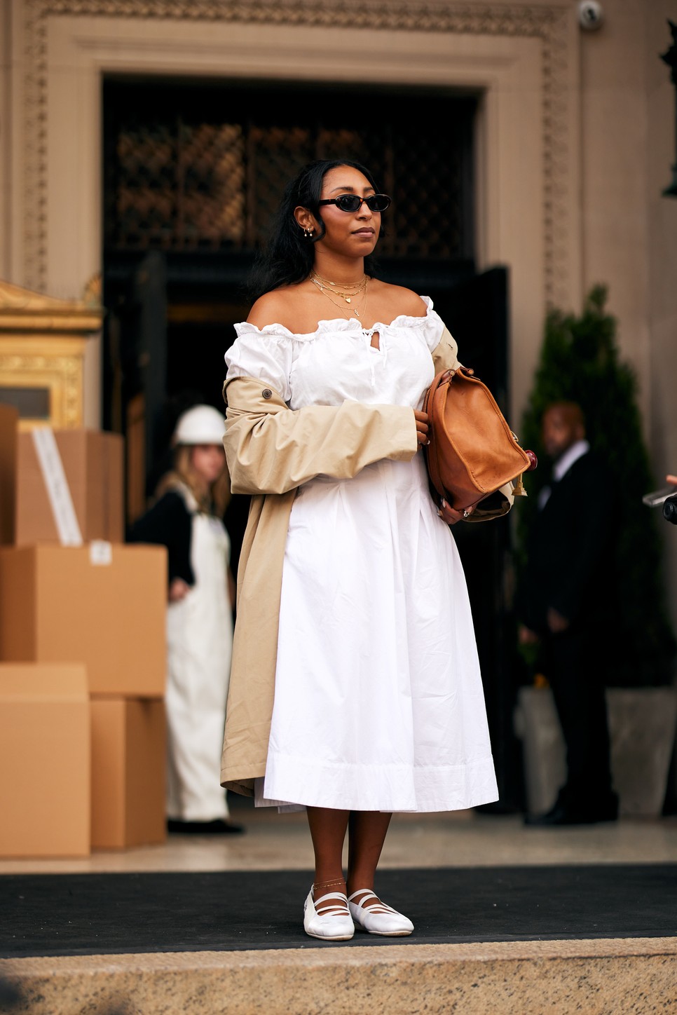 Nagyon fontos, hogy egy ruhán hol találhatóak a szabásvonalak, szűkítáések. Egy mell alatt szabott ruha mindig jó választás.