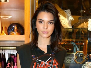 Az Instagram gyászol: letörölte magát a királynő