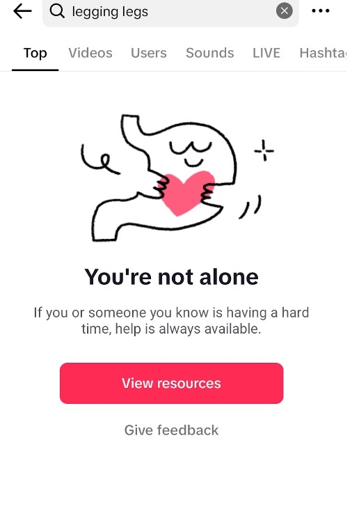 Ha rákeresel a "eggings leg" trendre a Tiktokon, ma már ezt mutatja a keresésedre a közösségi média felület