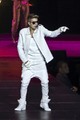Ejtett ülepű nadrág. Igen, elhisszük, hogy ez a darab nagyon tágas és kényelmes a Hammer tánc előadására, de azt gondoljuk, hogy jobb, ha Justin Bieber is megszabadul tőle. De, ami még ennél is rosszabb, hogy a lányok is viselik! Abszolút Ne tedd!
