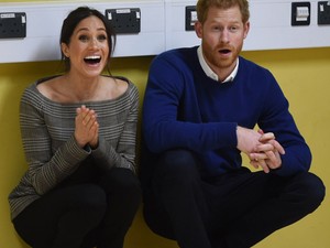 Meghan Markle ruhájának ára a csillagos eget veri, Harry herceg cipőjét pedig az ócskapiacon sem vennék már meg