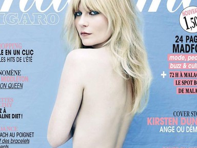 Félénk topless a hollywoodi szőkeségtől