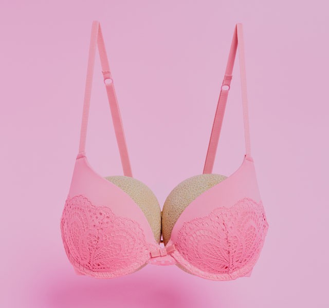 Néhány dolog, amit be kell tartanod, ha feszes melleket szeretnél