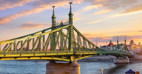 Irodalmi séták indulnak Budapest titkos történetei nyomában