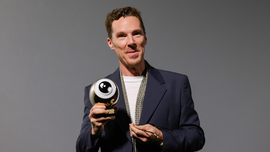 Benedict Cumberbatch gyönyörű feleségén nem fog az idő