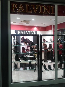 A Palvini kívülről