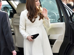 Kate Middleton nem bír nyugton ülni