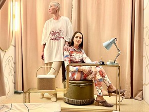 Téged mikor takartak be utoljára? Eke Angéla alvószínháza segít kapcsolódni önmagadhoz