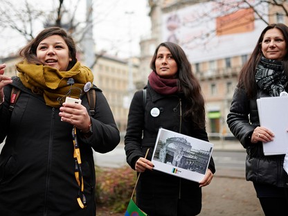 Cigánylányokkal járhatod körbe a 8. kerületet egy hihetetlenül izgalmas séta keretében