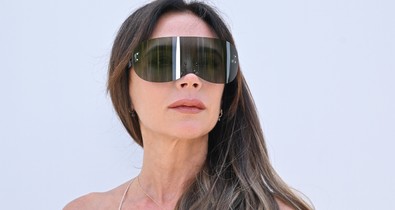 Victoria Beckham 15 év után újra szőke lett, és eszméletlenül gyönyörű új frizurájával