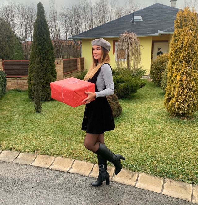 Dombai Laura szuper karácsonyi szettjével te sem lőhetsz mellé