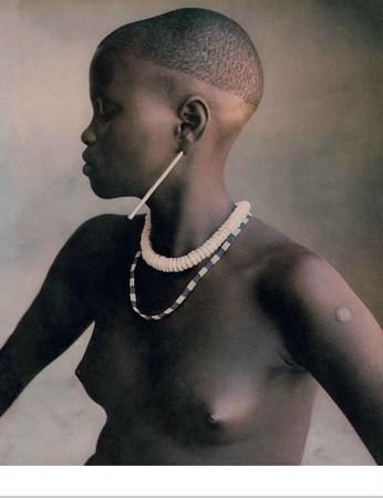 Irving Penn számos egzotikus szépséget fotózott a 60-as években a Vogue-nak.