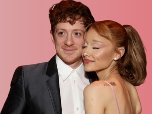 3 év után szakított Ariana Grande és Ethan Slater