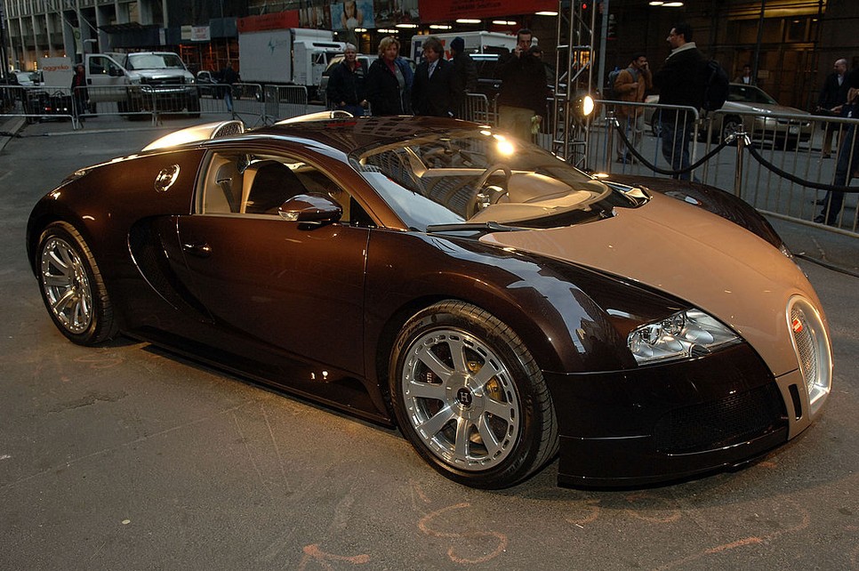 Egy Bugatti már önmagában is remekmű, pláne, ha az Hermès divatház felelős a belső megjelenésért