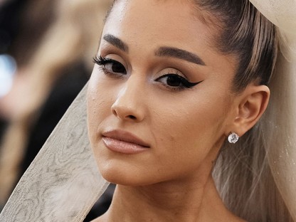 Ariana Grande gyönyörű levelet írt a melegközösség tagjainak