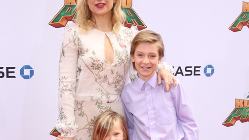 Kate Hudson nem egy, hanem két pasival egyszerre!