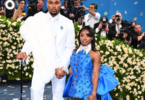 Ők voltak a 2025-ös Met-gála legszebb szerelmespárjai, csak úgy izzott közöttük a levegő a vörös szőnyegen