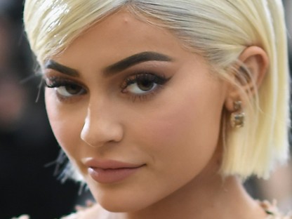 Kylie Jenner saját klónjaival ünnepli a születésnapját!