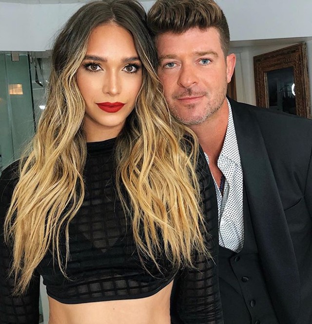 Robin Thicke és barátnője