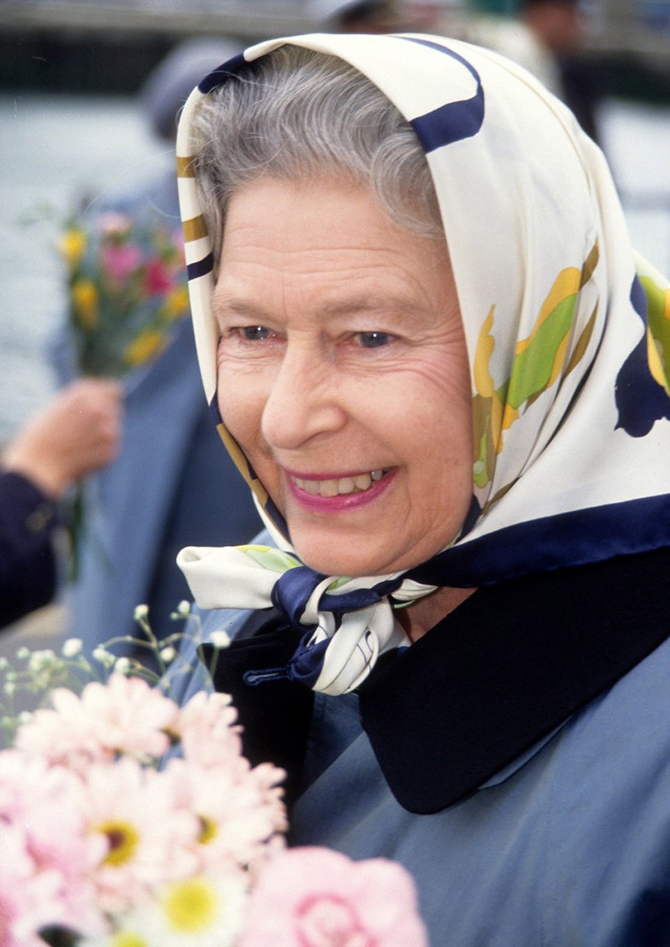 Erzsébet királynő szívesen visel világosabb visszafogottabb darabokat